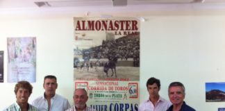 Ayuntamiento, empresa y toreros han presentado la corrida de Almonaster la Real.